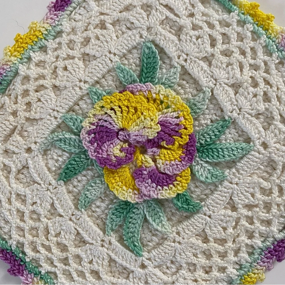 Vintage Hand Crochet Pansy Potholder Ivory Purple Yellow Green